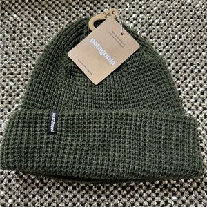 NWT Men’s Patagonia Snow Drifter Beanie